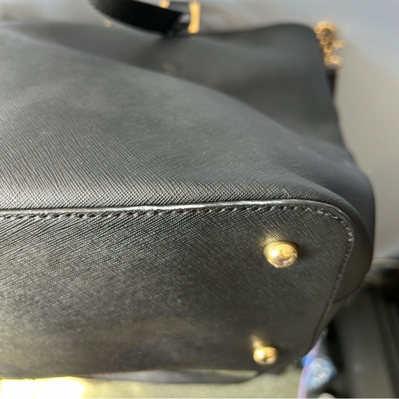 EUC DKNY Saffiano Tote w/ Crossbody Strap - Picture 9 of 15